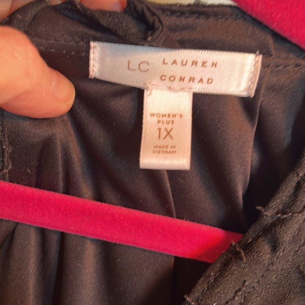 Lauren Conrad Black blouse - Picture 6 of 6